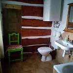 Oeregfenyo Porta Orseg-magyarszombatfa شقة *